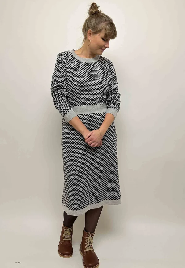 GROBUND Agnes kjolen - den med trekanter i sort